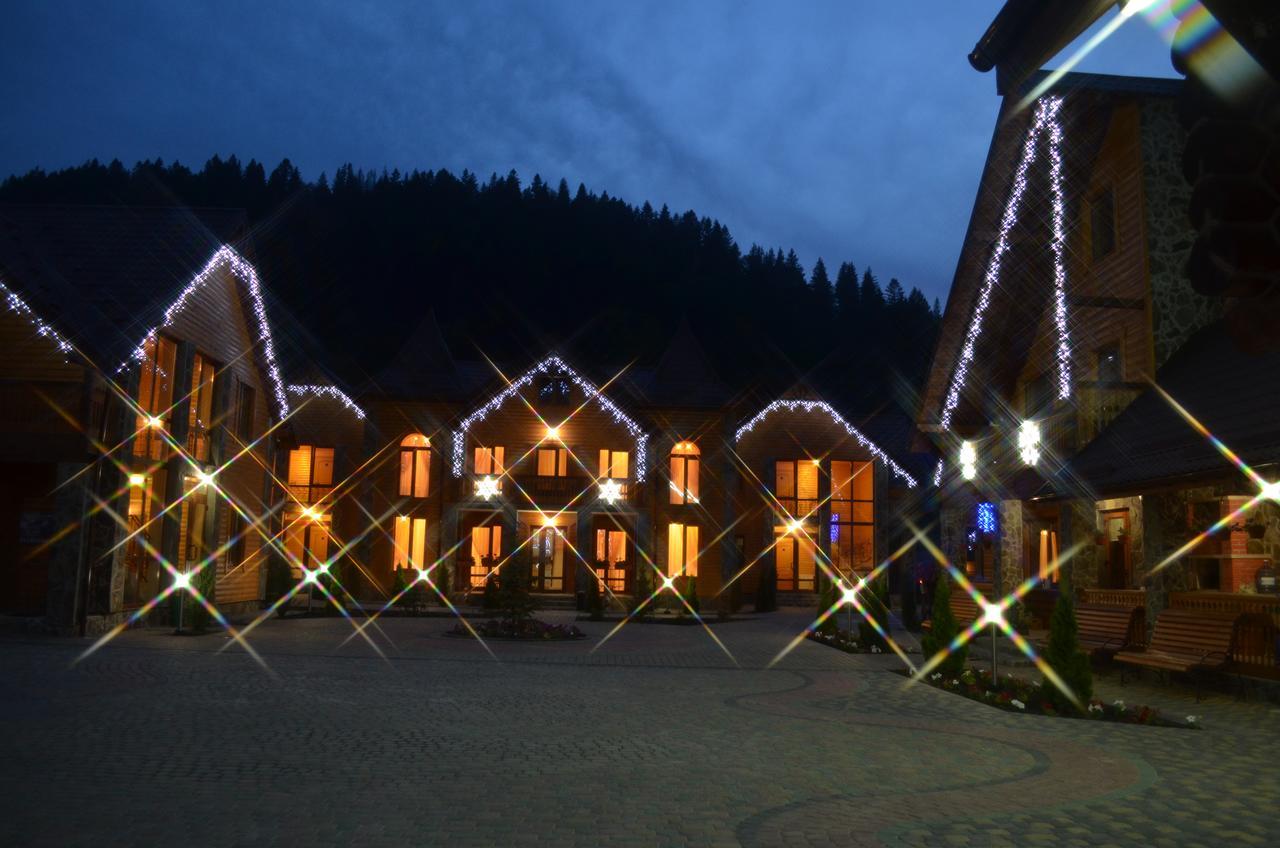 Sribni Rosy Hotel Mykulychyn Exterior photo