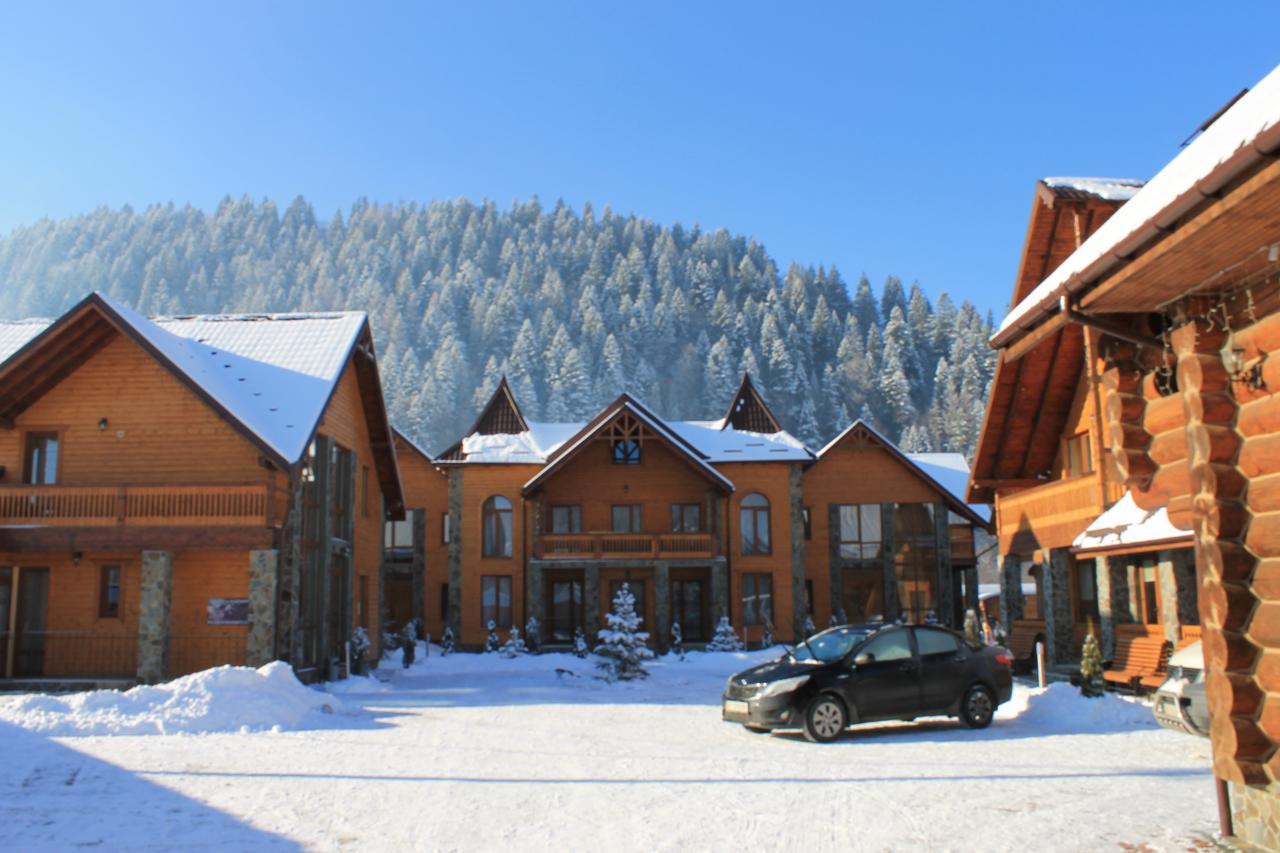 Sribni Rosy Hotel Mykulychyn Exterior photo